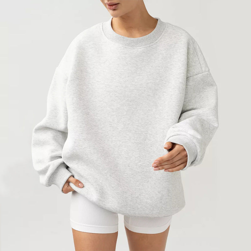 Kvinnens koselige oversized sweatshirt med en løs passform og komfortabelt innerty.