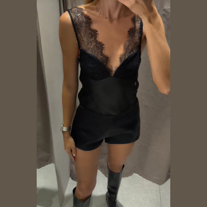 Dame Satin-Cami-Top med fin blonde og justerbare stropper Skjora