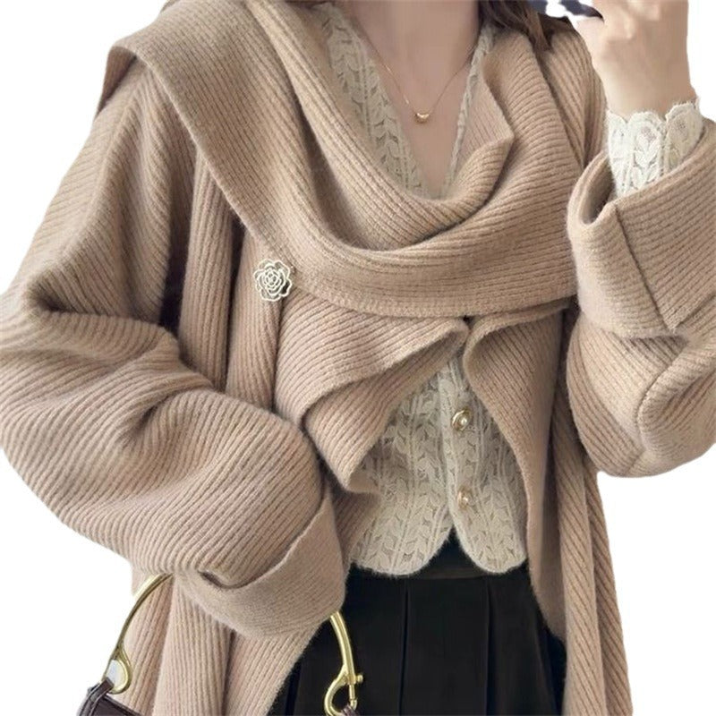Kvinners casual oversized strikket genser med asymmetrisk snitt og mykt materiale Skjora