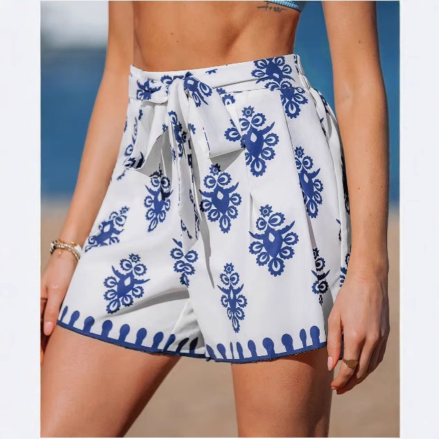 Damer sommerlige chinoshorts med bindebelte Skjora
