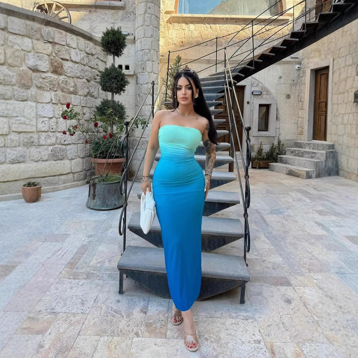 Dame elegant strapless maxikjole med fargegradient Skjora