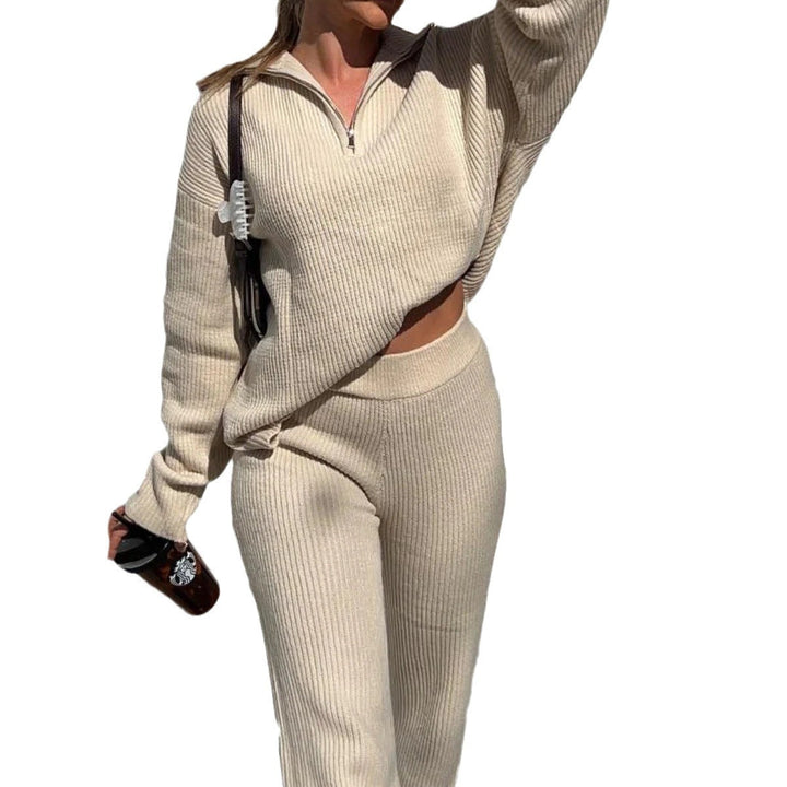 Kvinnelig sporty strikket loungewear-sett med høy krage Skjora