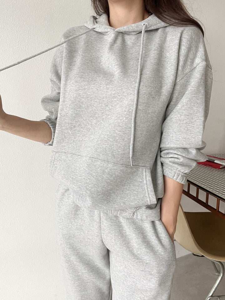 Kvinne Casual Hoodie og Joggebukse Sett med Elastisk Liv og Praktiske Lommer Skjora