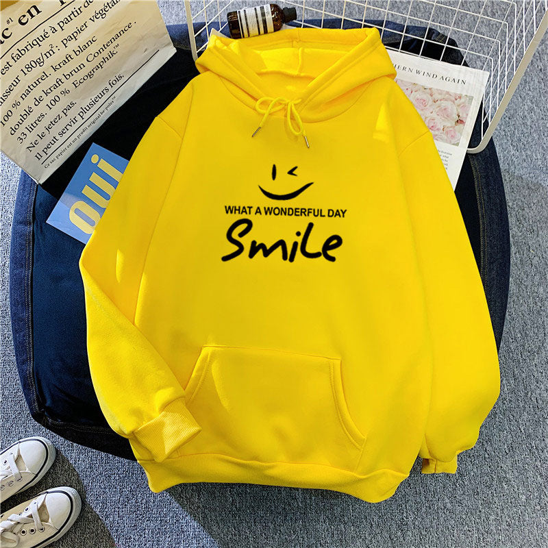 Dame hettegenser med gledelig smile-print Skjora