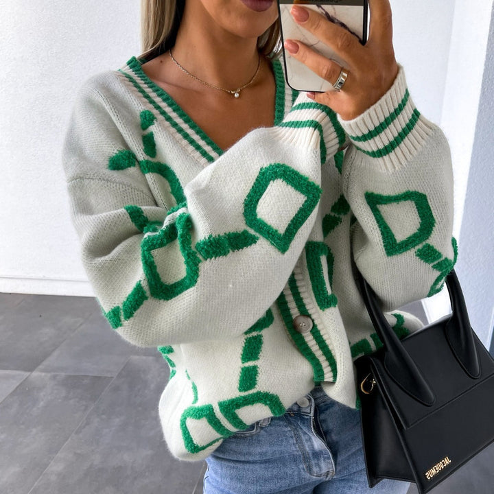 Kvinnens stilige cardigan med unikt geometrisk mønster og trendy knappestolpe Skjora