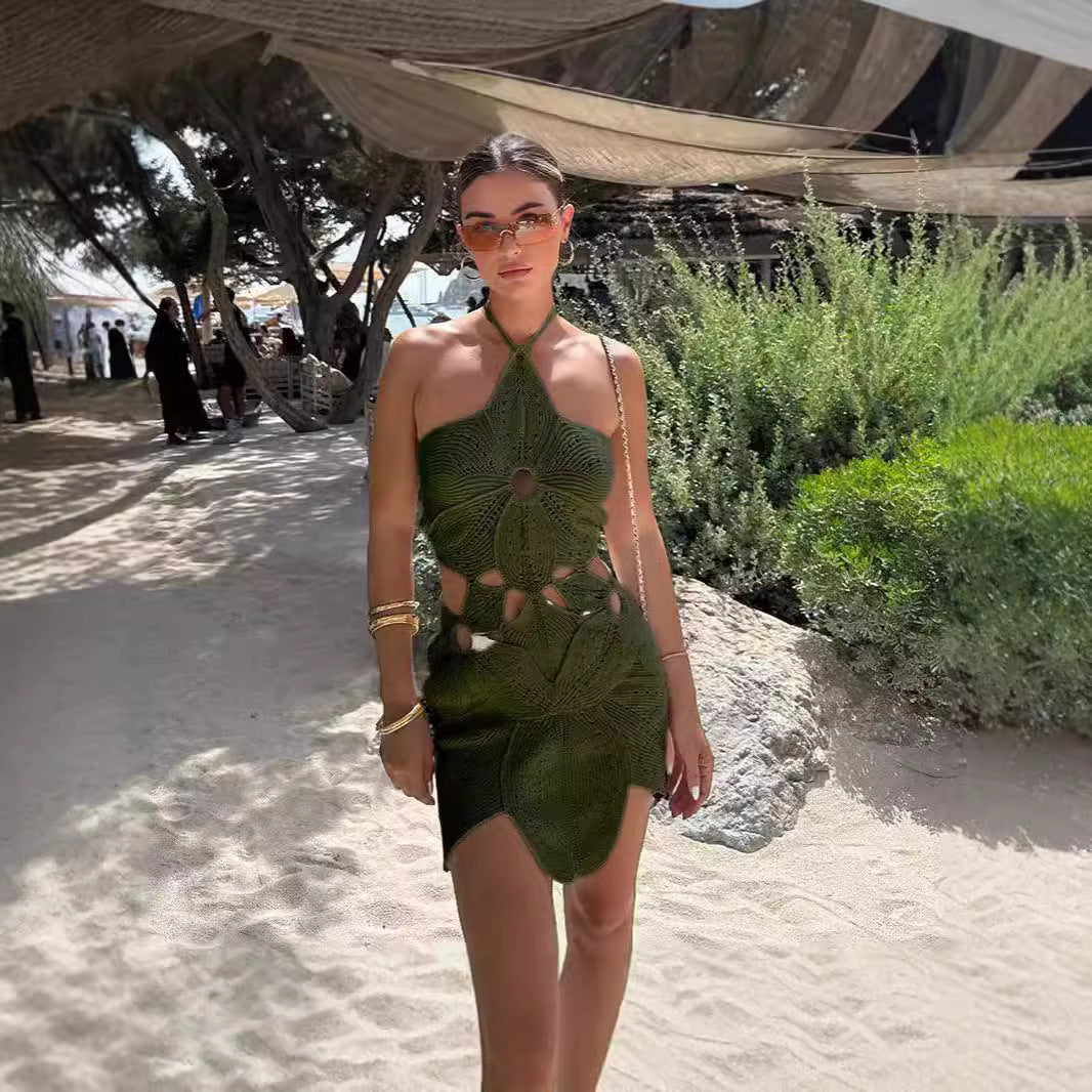 Dame hekledress med cut-outs og blomsterdesign Skjora