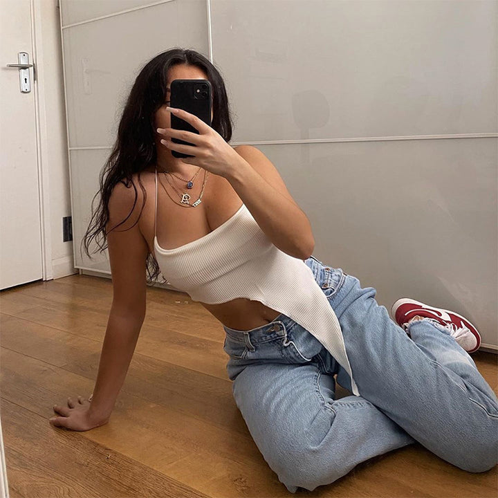 Dame asymmetrisk Crop-Top med fin ribbestruktur og dyp utringning Skjora