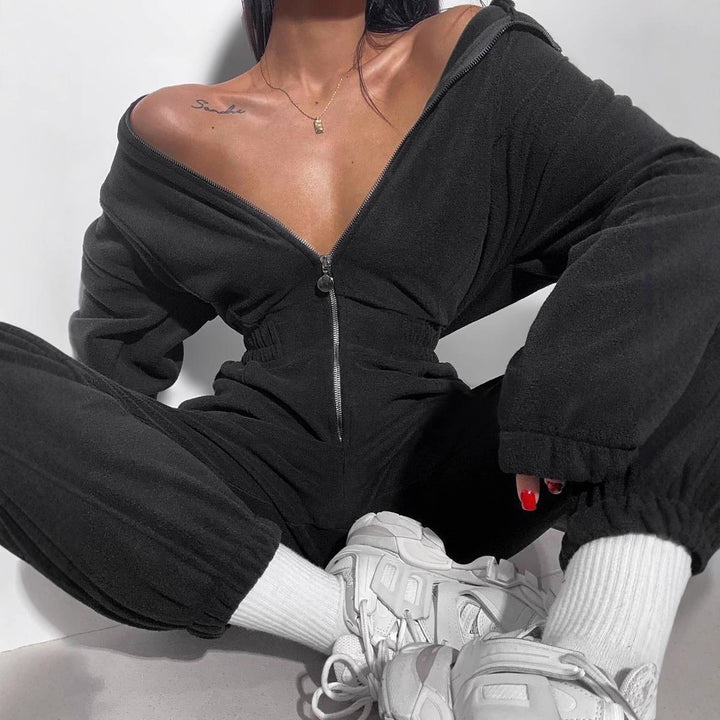 Damer koselig fleece jumpsuit med dyp V-hals og hel lengde glidelås Skjora
