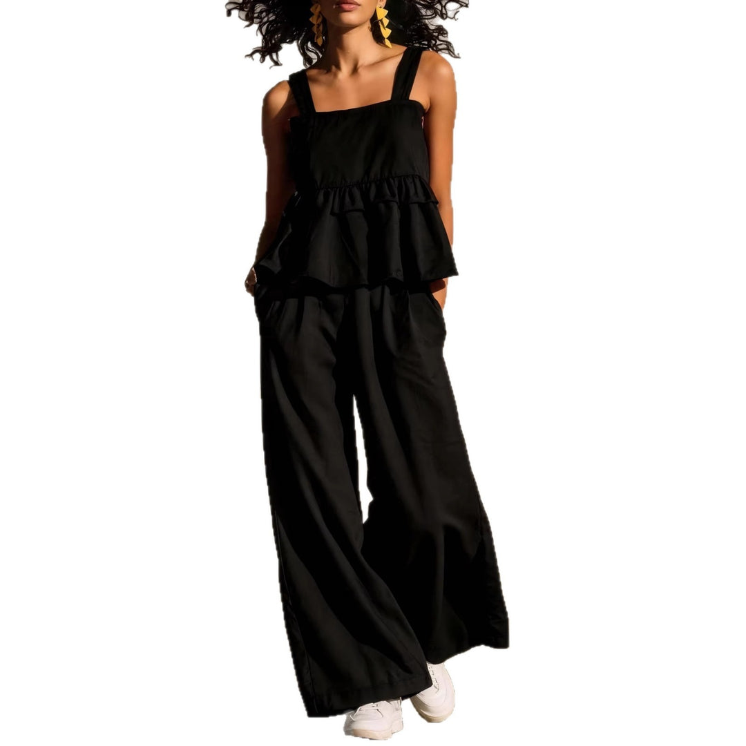 Dame Fashionable Two-Piece with Ruffle Details and Casual Cut Skjora
