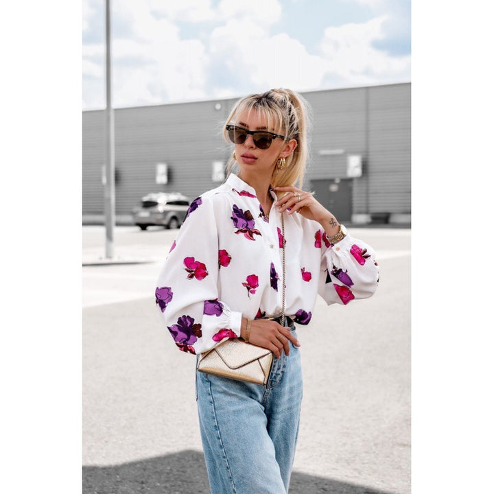 Bluse for kvinner med blomsterdesign og ballongermer Skjora