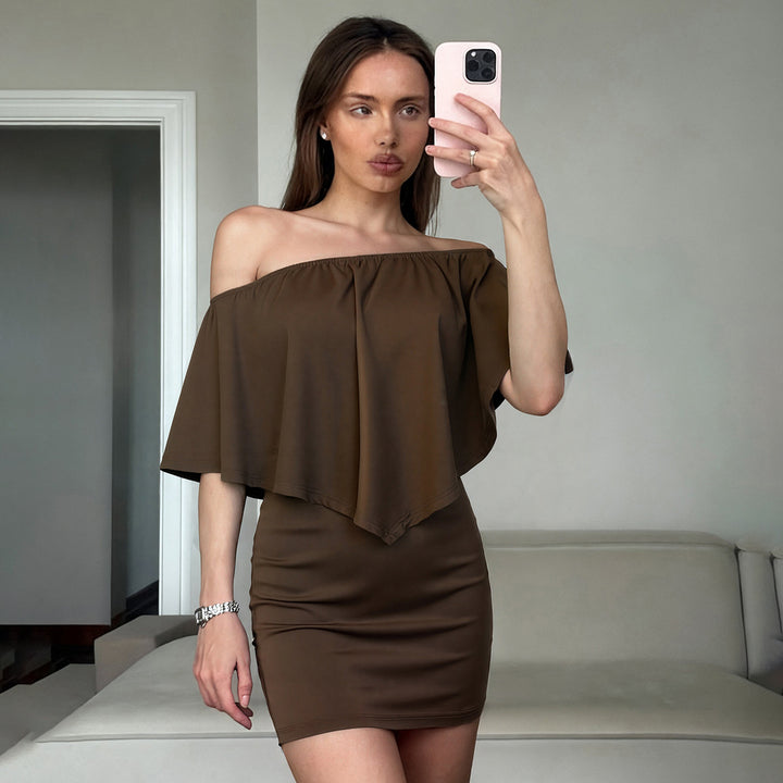 Damer elegant knelangs aviballkjole med off-shoulder design og voluminøse ermer Skjora