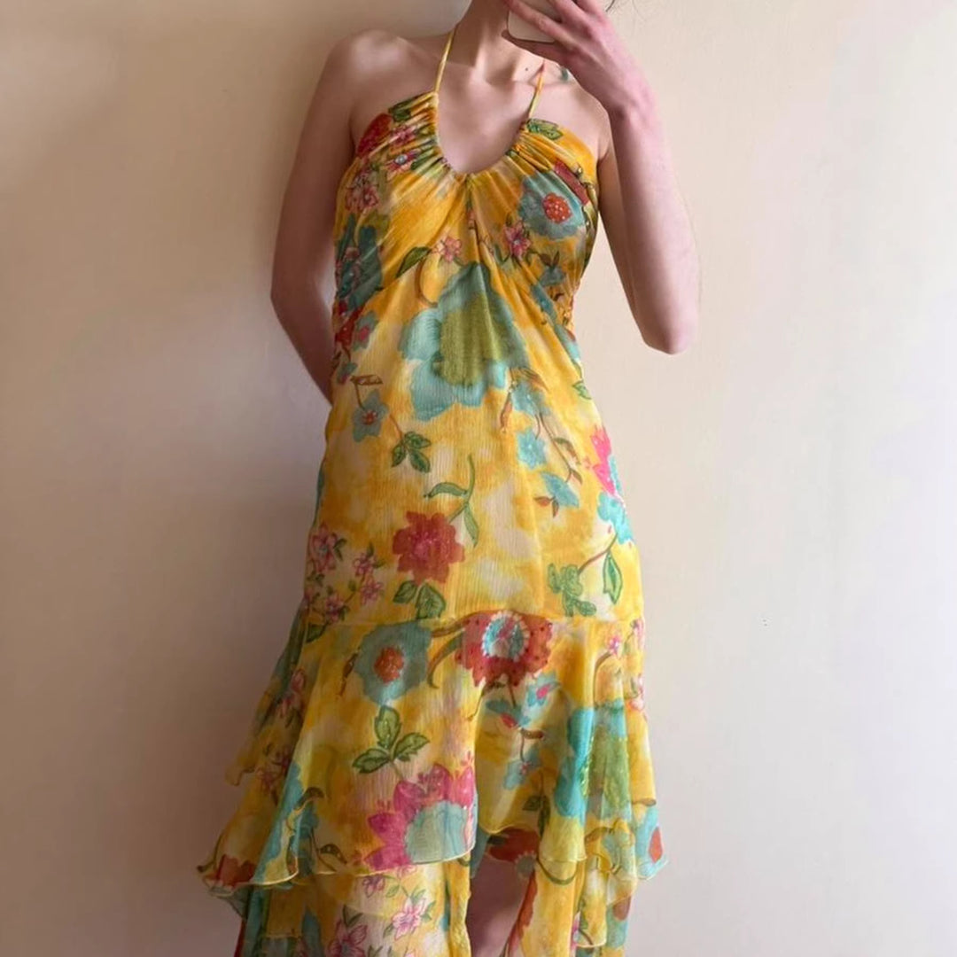 Dame maxikjole med floral lag-på-lag look og spaghetti stropper Skjora