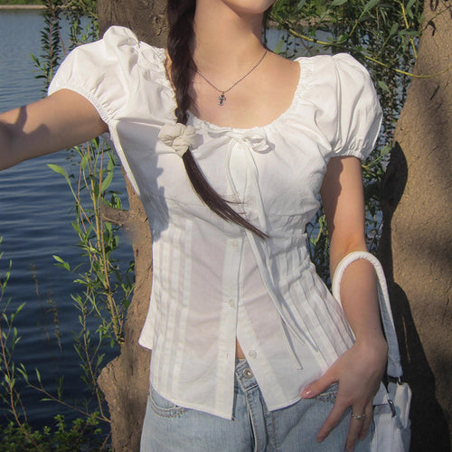 Dame elegant bluse med volangdetaljer og knappelukking Skjora