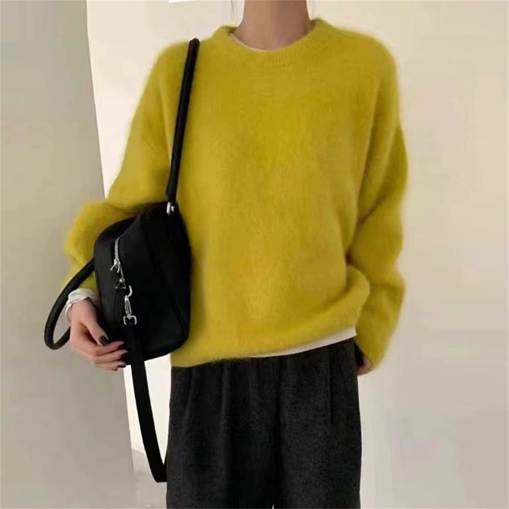 Kvinners fluffy genser med oversized snitt laget av mohairull Skjora