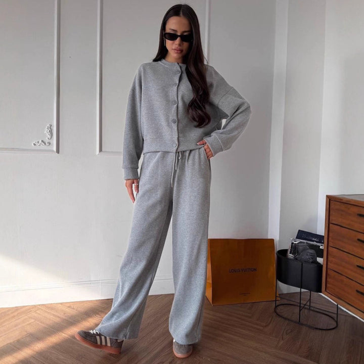Kvinne casual hettejumpsuit med vide ben og knappdetaljer Skjora