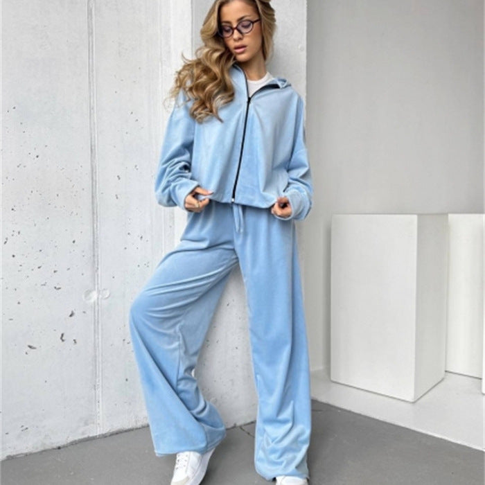 Kvinnens komfortable loungewear-sett med løs jakke og vide bukser Skjora
