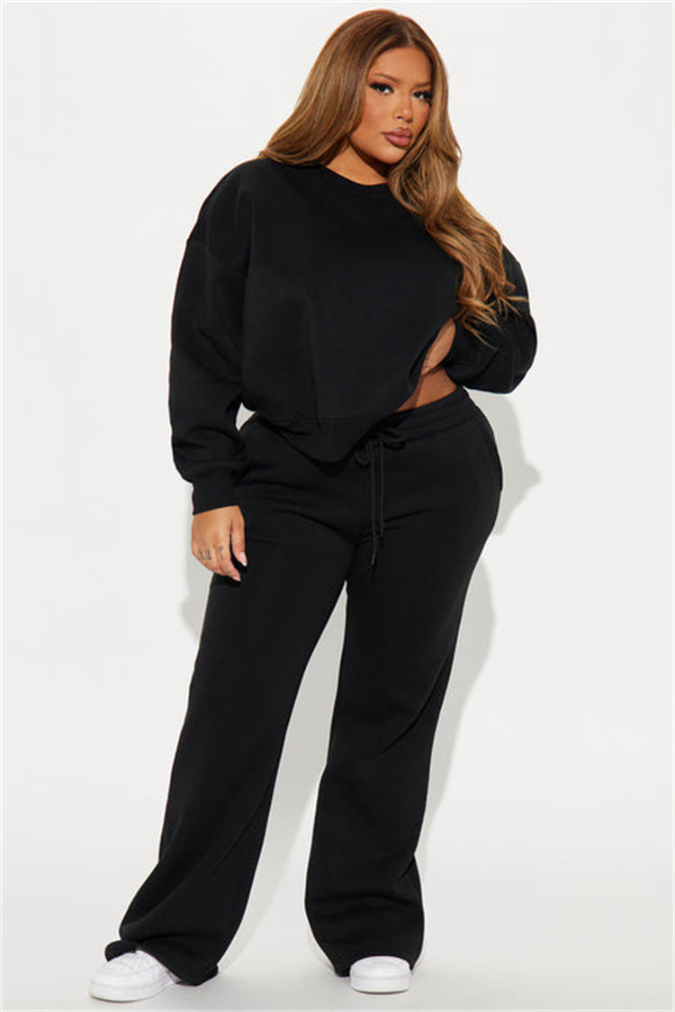 Kvinne cropped hettegenser med senket skuldre og bred kant Skjora