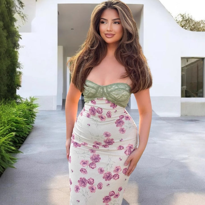 Dame kjole med floral design og transparente spissdetaljer Skjora