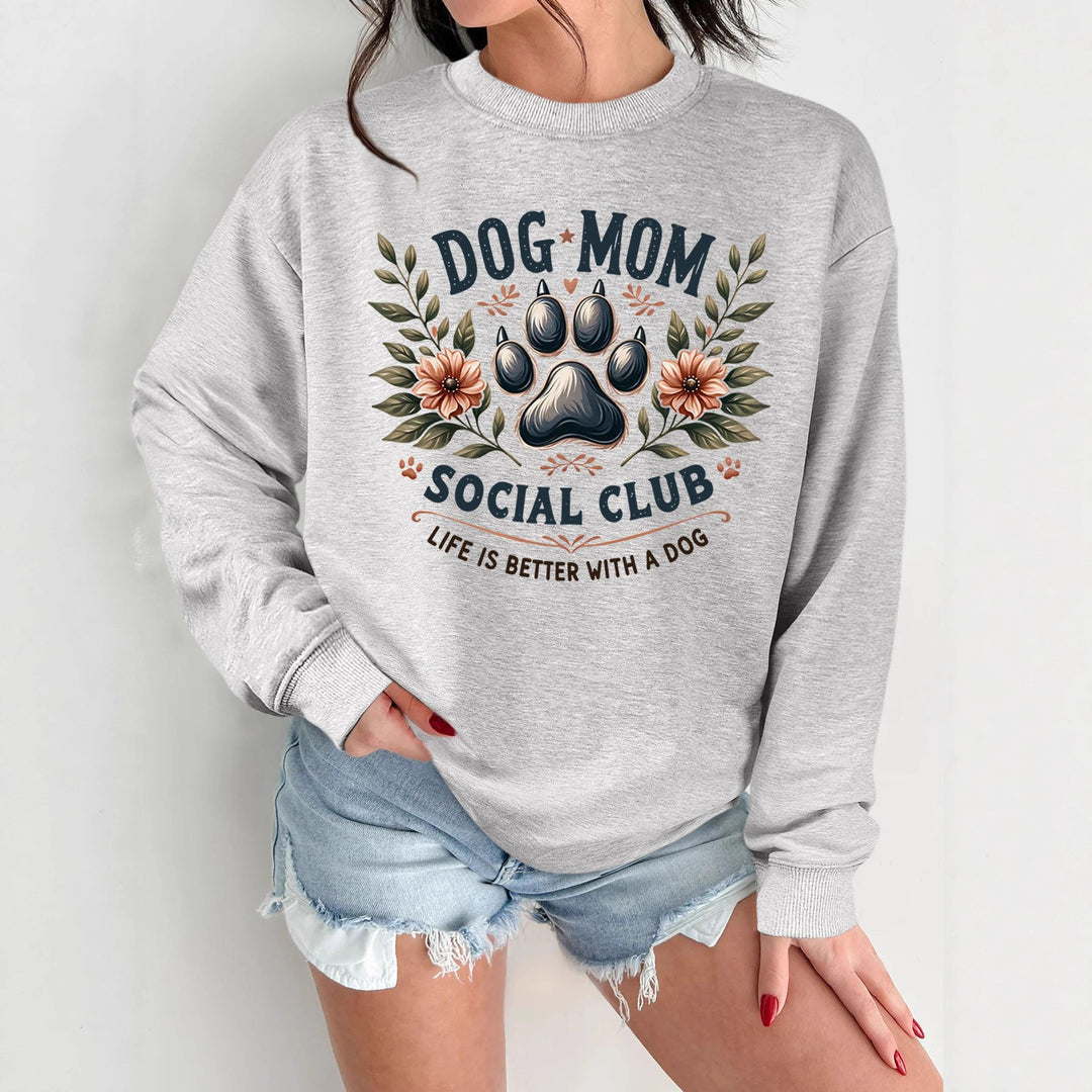 Kvinne sweatshirt med trendy hundemotiv og forbedret trykk Skjora