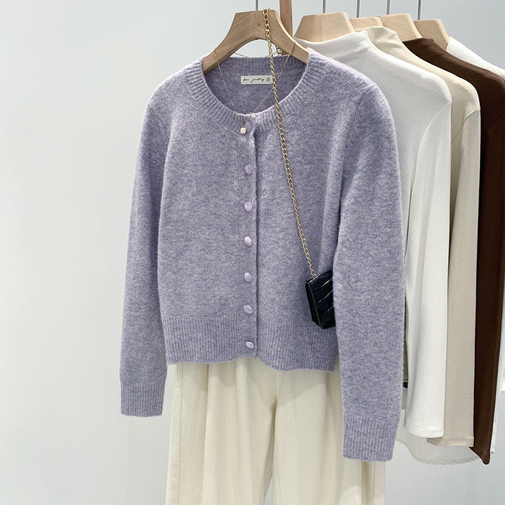 Kvinnens koselige cardigan med fint knappdesign Skjora