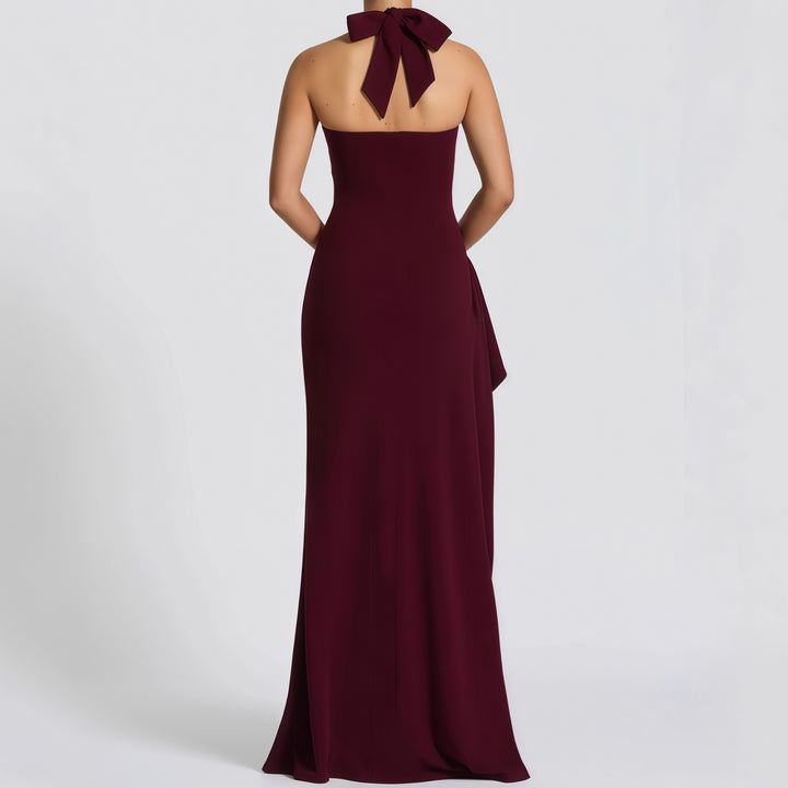 Dame Elegant kveldsdrakt med raffinert splitt og strapless design Skjora