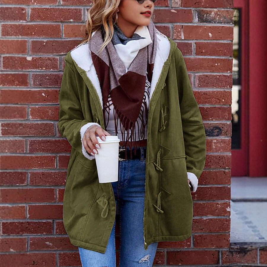 Women's comfortable and stylish outdoor jacket with fleece lining and adjustable drawstring Skjora