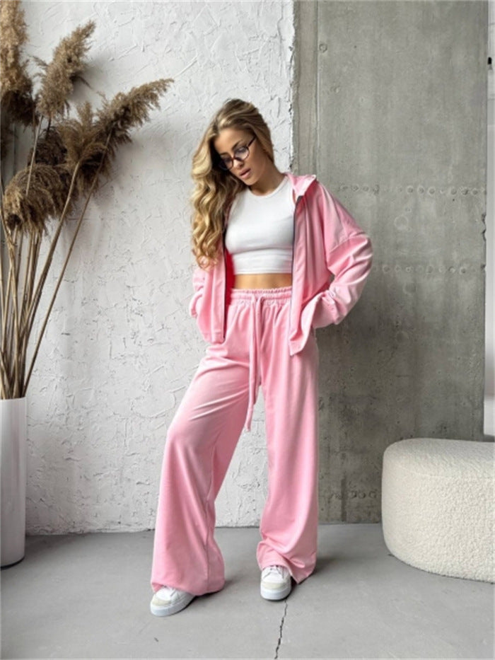 Kvinnens komfortable loungewear-sett med løs jakke og vide bukser Skjora