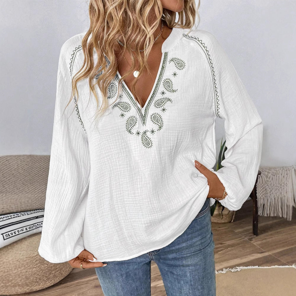 Damebluse med utsmykkede paisley-motiv og elegante ermer Skjora