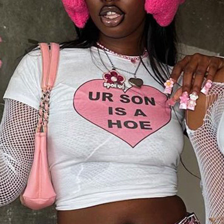 Dame cropped T-shirt med kreativt trykk og komfortabel rund halsutskjæring Skjora