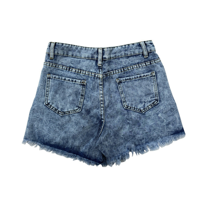 Dame Destroyed Denim Shorts med frynsete lommer og stilige applikasjoner Skjora
