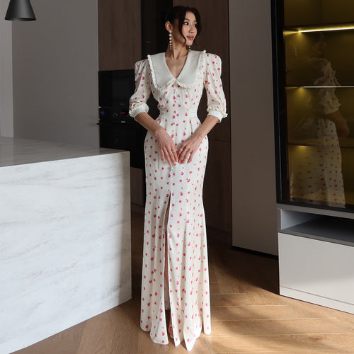 Dame maxi kjole med elegant kragebesetning og blomstermotiver
