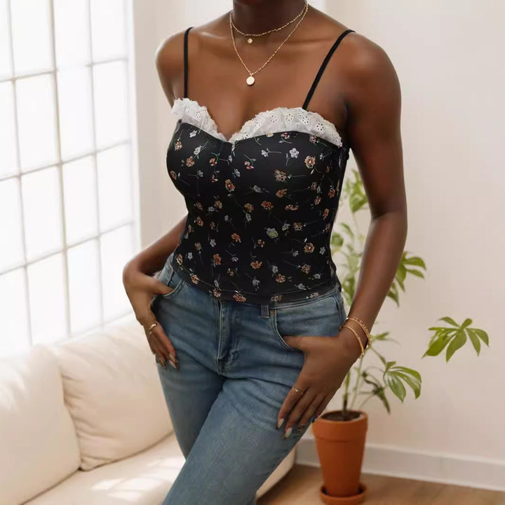 Dame spiss-cami-top med blomsterdesign Skjora
