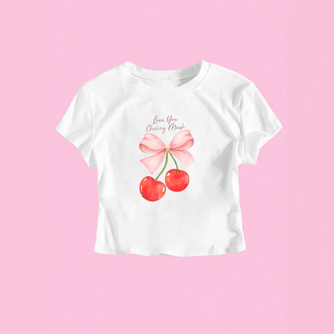 Dame Crop-Top med glatt kirsebærmotiv og sløyfeprint Skjora