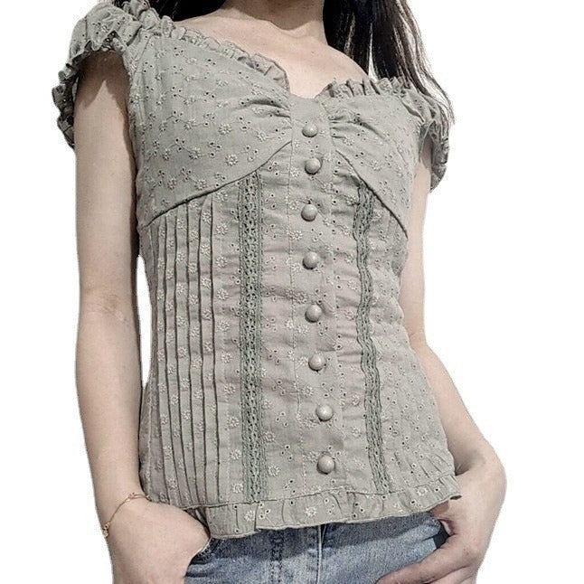 Damebluse med romantisk volangdesign og dekorative knappe detaljer Skjora