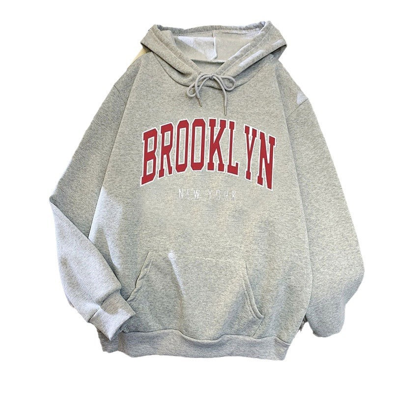 Damen Kapuzenpullover mit stylischem Brooklyn-Print Skjora