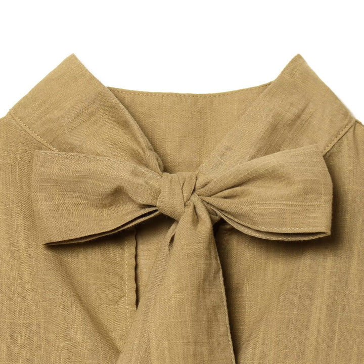Dame moteriktig bluse med asymmetrisk snitt og dekorative folder Skjora