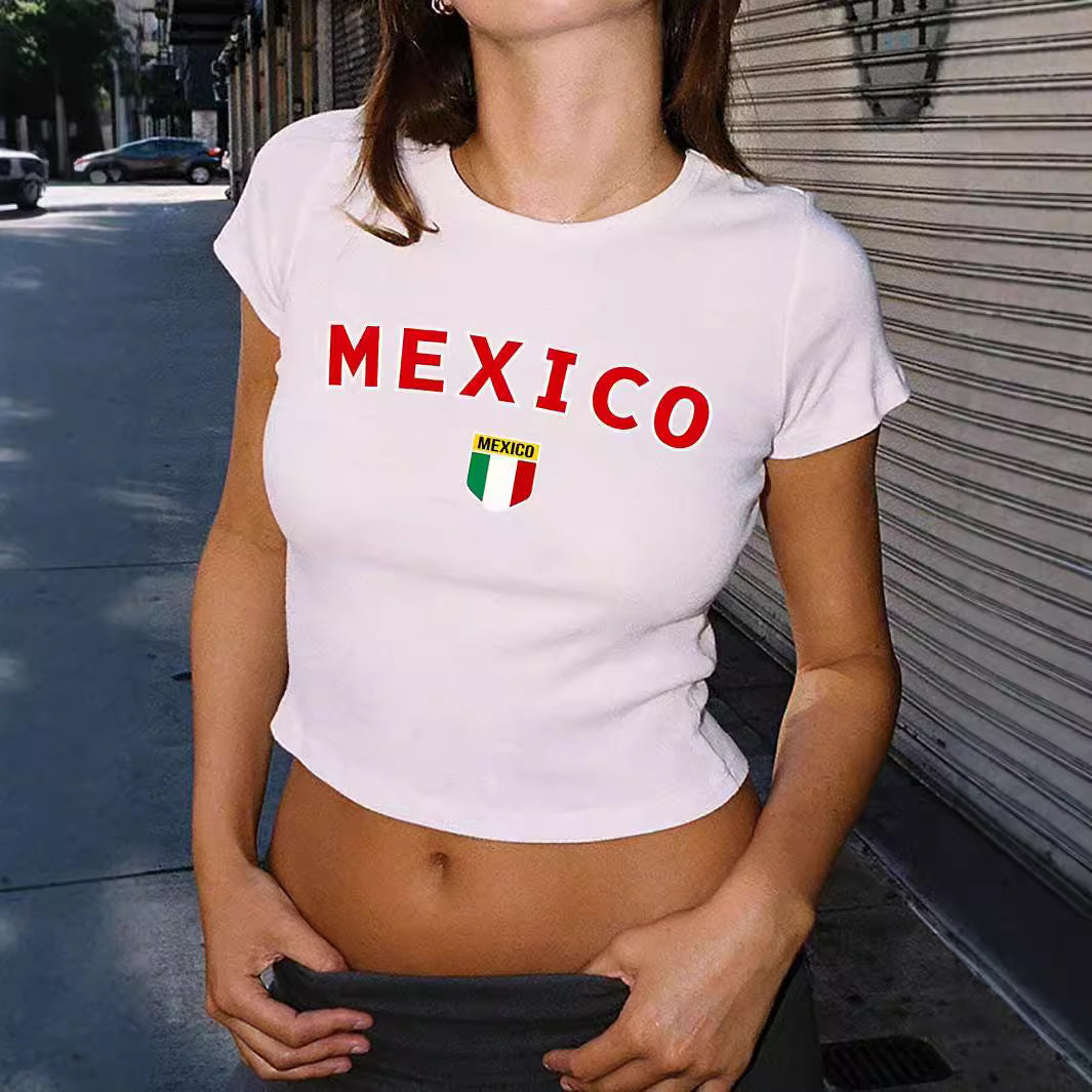 Women's Crop T-Shirt with Creative Graphic Print and Stylish Text Print Skjora