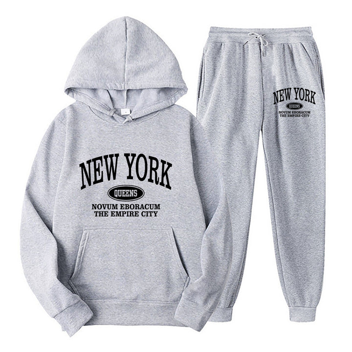 Kvinnelig Sporty Hettesett med Stor New York Trykk Skjora