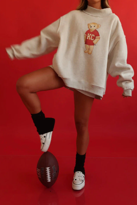 Kvinne oversized sweatshirt med et søtt bjørnmotiv Skjora