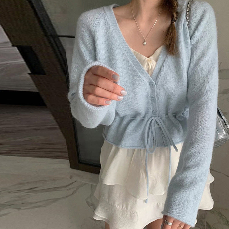 Kvinne cardigan med tilpasset design og knytbar belte Skjora