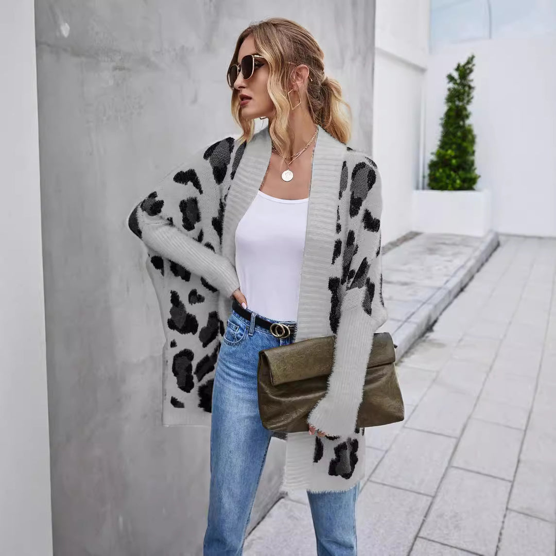 Damer koselig cardigan med trendy leopardmønster Skjora