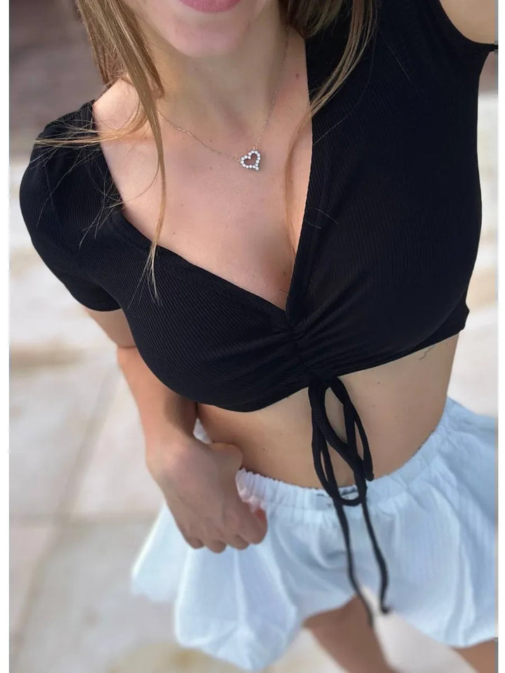 Dame Crop-Top med moderne rynkeelement og snorjustering Skjora