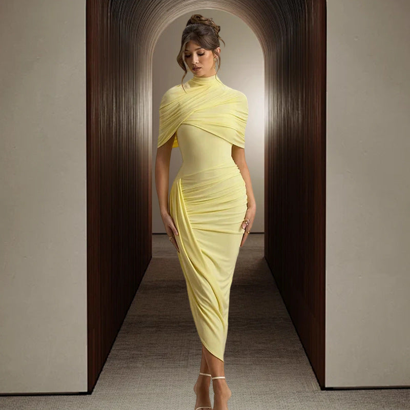 Dame Elegant Maxi Kjole med Asymmetrisk Topp og Mild Drapering