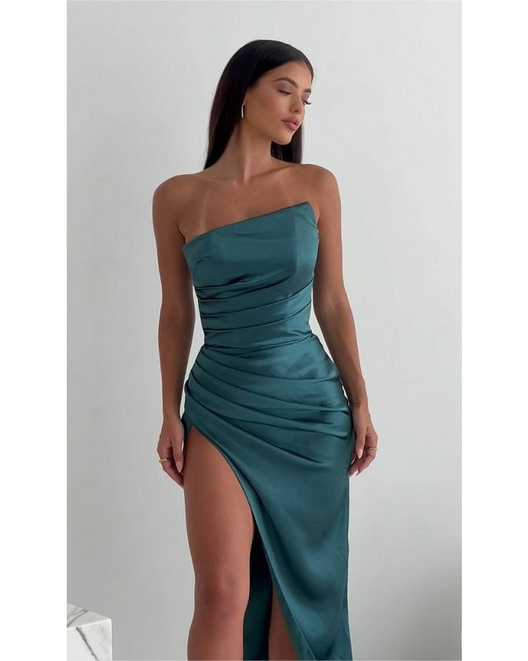 Damer Luksus Maxi Kjole med Off-Shoulder Design og Høy Splitt