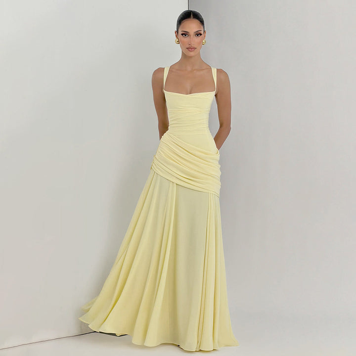 Dame Elegant kveldsdrakt med Off-Shoulder-design og Flytende Cape Skjora