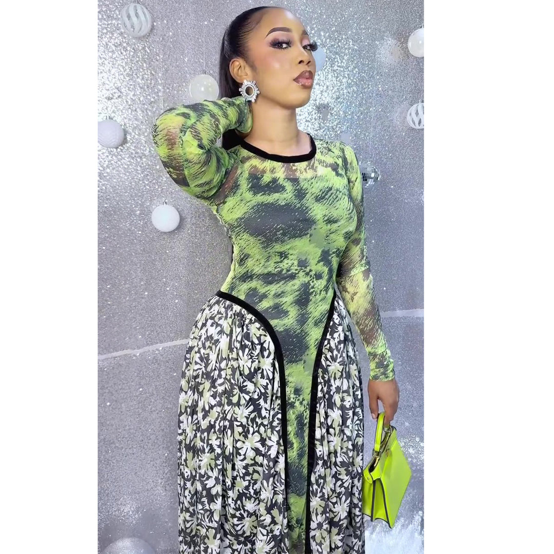 Kvinne Maxi Kjole med Transparent Topp og Blomstret Underkjole