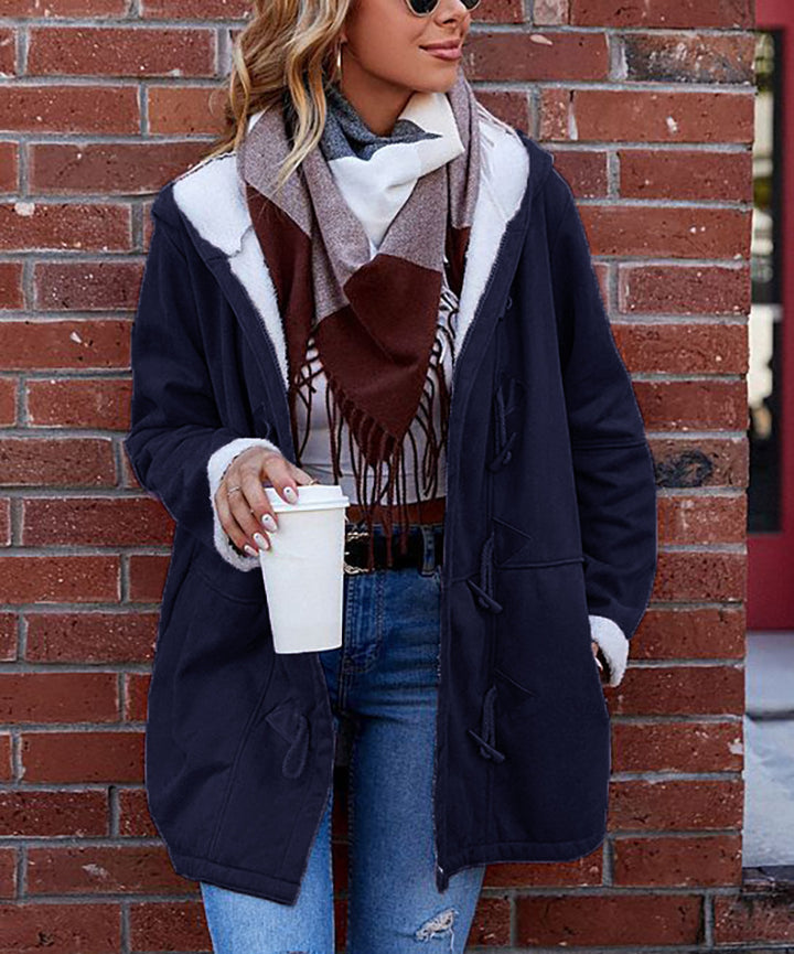 Women's comfortable and stylish outdoor jacket with fleece lining and adjustable drawstring Skjora