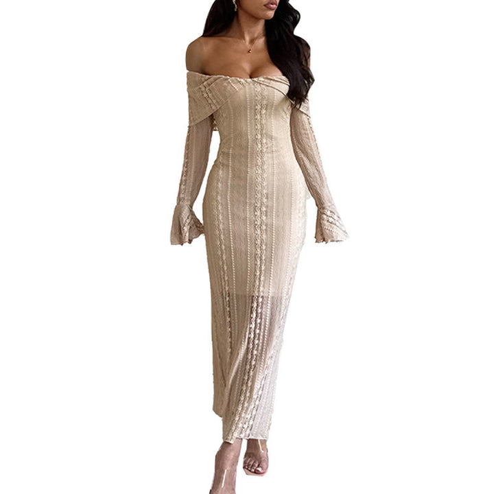 Kvinnens elegante off-shoulder kjole med figursydende design og kne-lengde