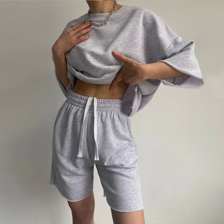 Kvinne Casual Oversized Fritidssett med Kortermet Topp og Løse Shorts Skjora