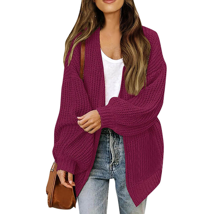 Kvinne chunky strikket cardigan med en avslappet passform og senkede skuldre Skjora